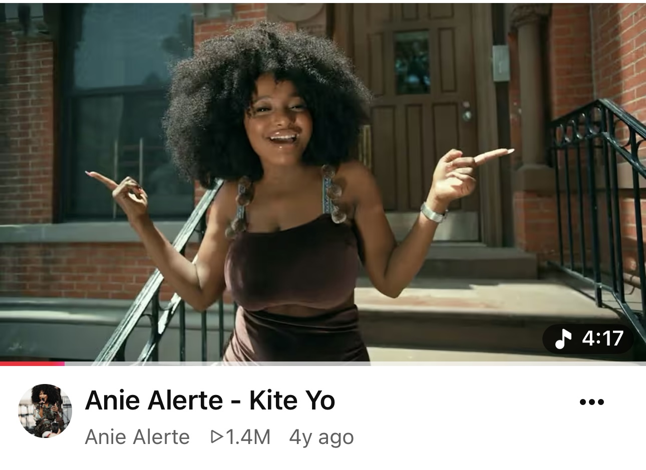 Still from Anie Alerte, Kite Yo
